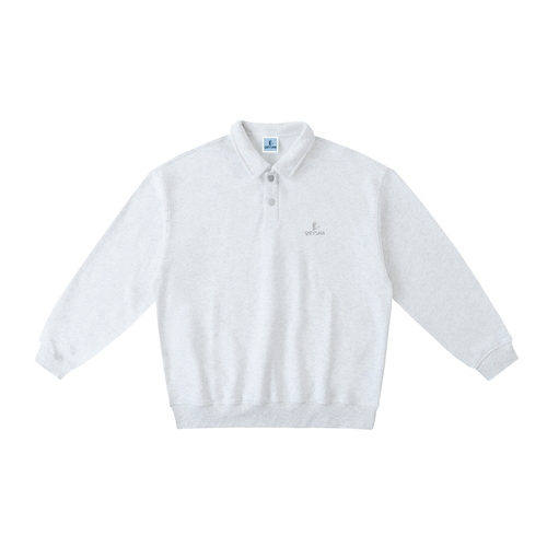Women’s  heavyweight polo collar sweatshirt with long sleeves and minimalist logo casual streetwear outfit